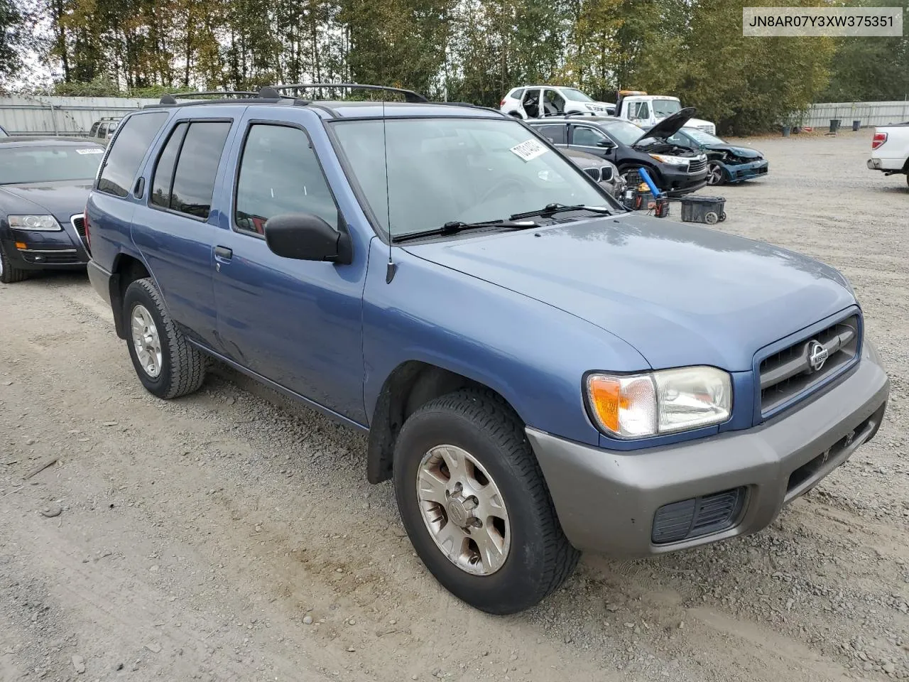 1999 Nissan Pathfinder Le VIN: JN8AR07Y3XW375351 Lot: 70314034