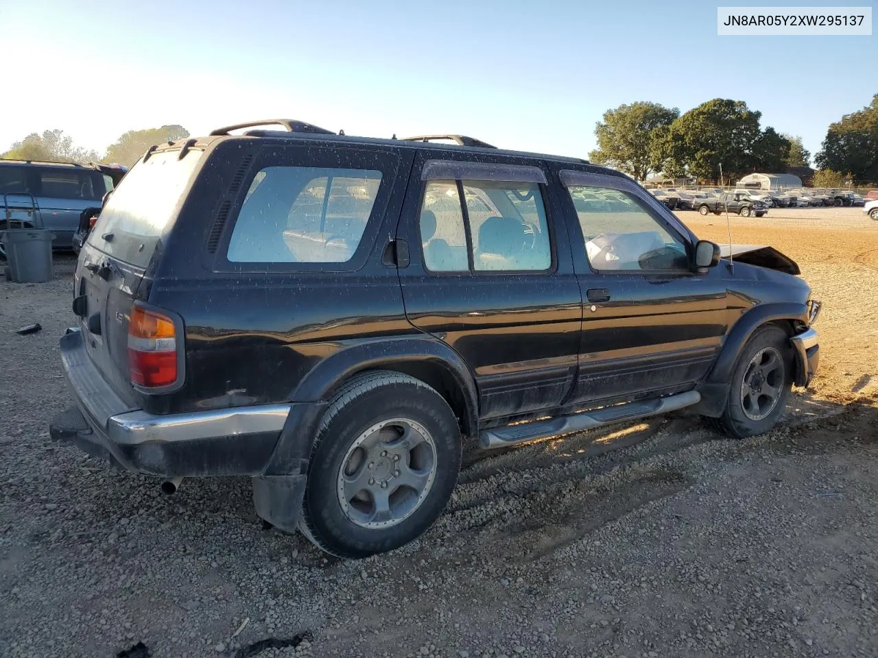 1999 Nissan Pathfinder Le VIN: JN8AR05Y2XW295137 Lot: 76260154