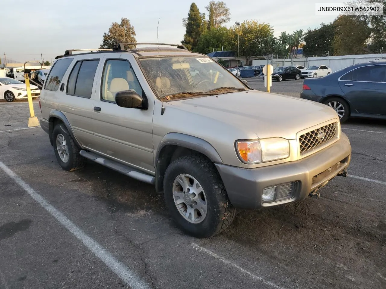 2001 Nissan Pathfinder Le VIN: JN8DR09X61W562902 Lot: 79365754