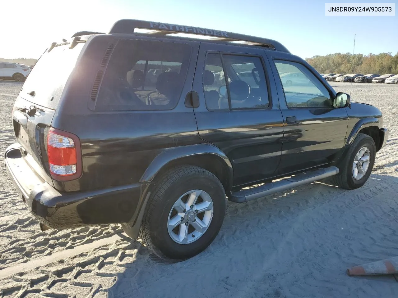 2004 Nissan Pathfinder Le VIN: JN8DR09Y24W905573 Lot: 74697114