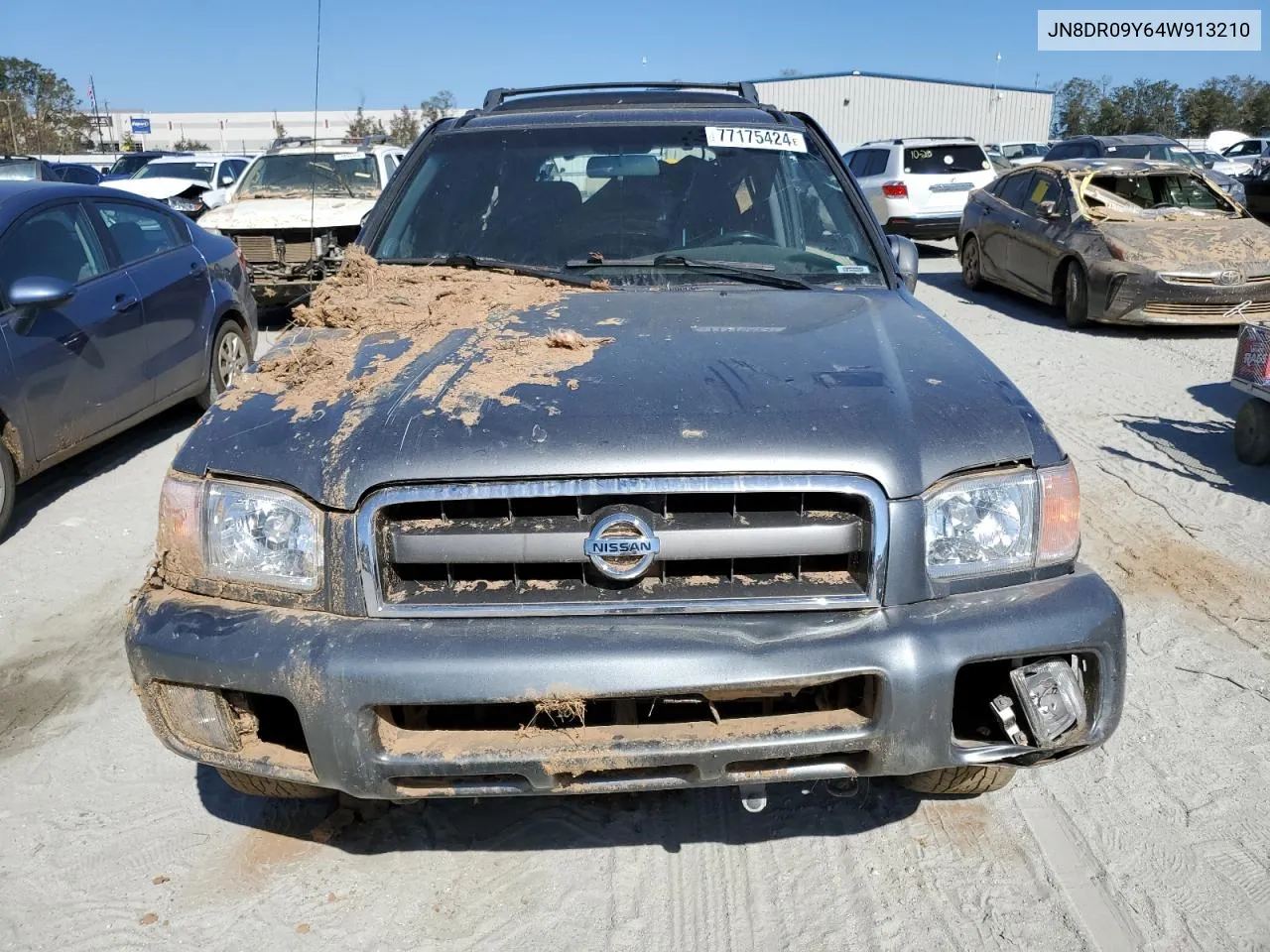 2004 Nissan Pathfinder Le VIN: JN8DR09Y64W913210 Lot: 77175424