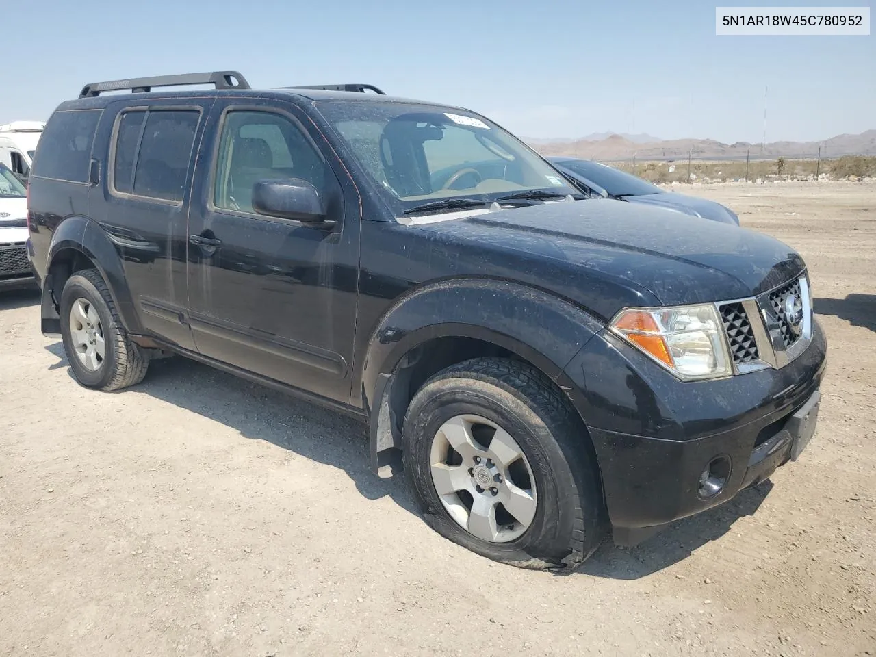 2005 Nissan Pathfinder Le VIN: 5N1AR18W45C780952 Lot: 63110394