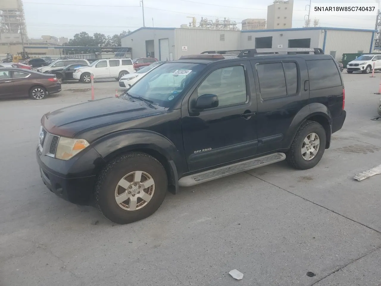 2005 Nissan Pathfinder Le VIN: 5N1AR18W85C740437 Lot: 68740884