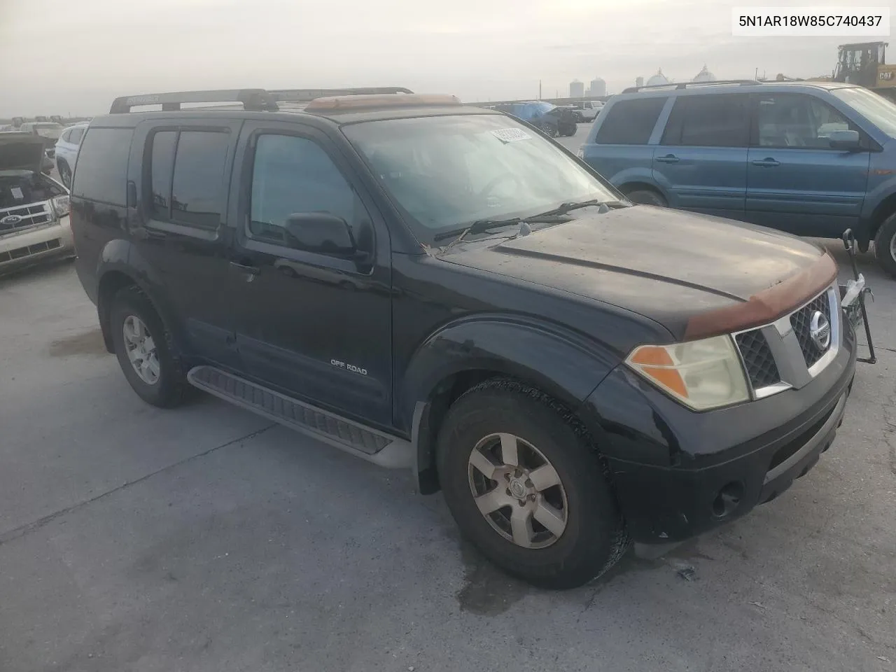 2005 Nissan Pathfinder Le VIN: 5N1AR18W85C740437 Lot: 68740884