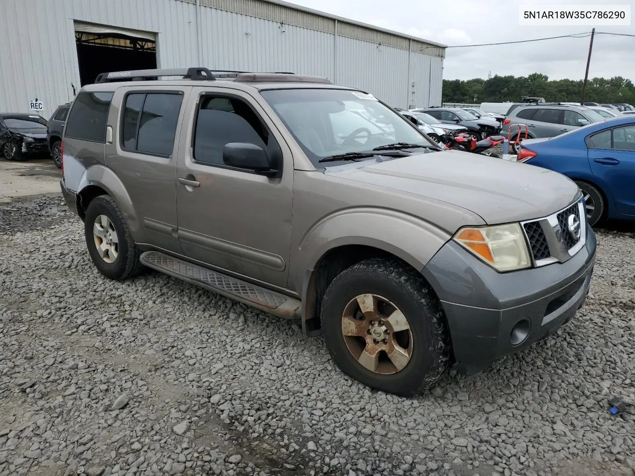 5N1AR18W35C786290 2005 Nissan Pathfinder Le