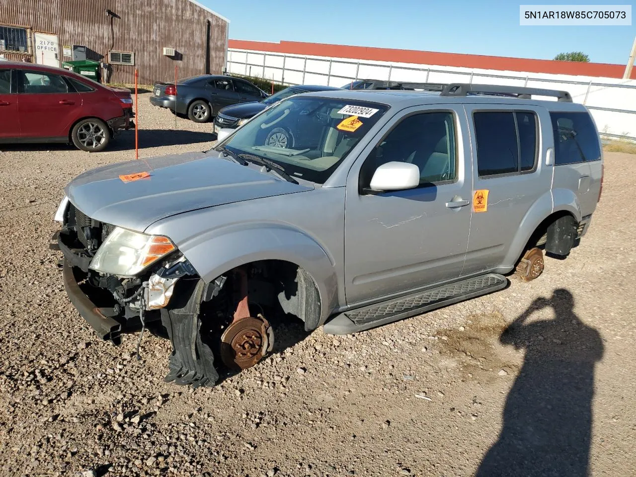 2005 Nissan Pathfinder Le VIN: 5N1AR18W85C705073 Lot: 73202924