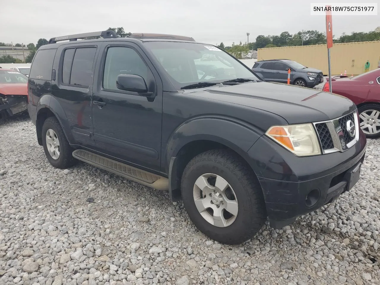 2005 Nissan Pathfinder Le VIN: 5N1AR18W75C751977 Lot: 74047434