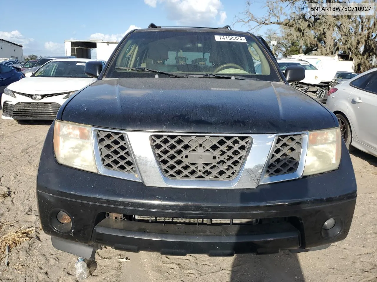 2005 Nissan Pathfinder Le VIN: 5N1AR18W75C710927 Lot: 74150324