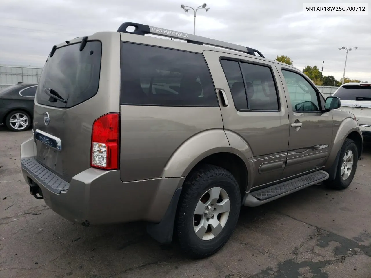 2005 Nissan Pathfinder Le VIN: 5N1AR18W25C700712 Lot: 76819284