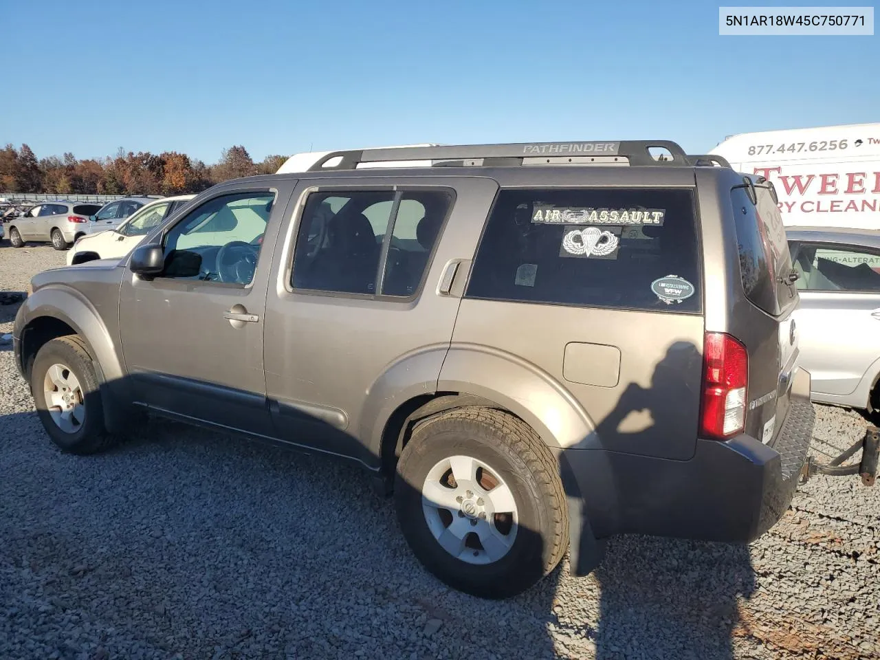 2005 Nissan Pathfinder Le VIN: 5N1AR18W45C750771 Lot: 77660844