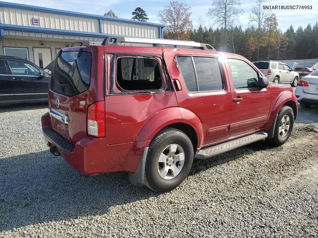 2005 Nissan Pathfinder Le VIN: 5N1AR18U05C774953 Lot: 80182054