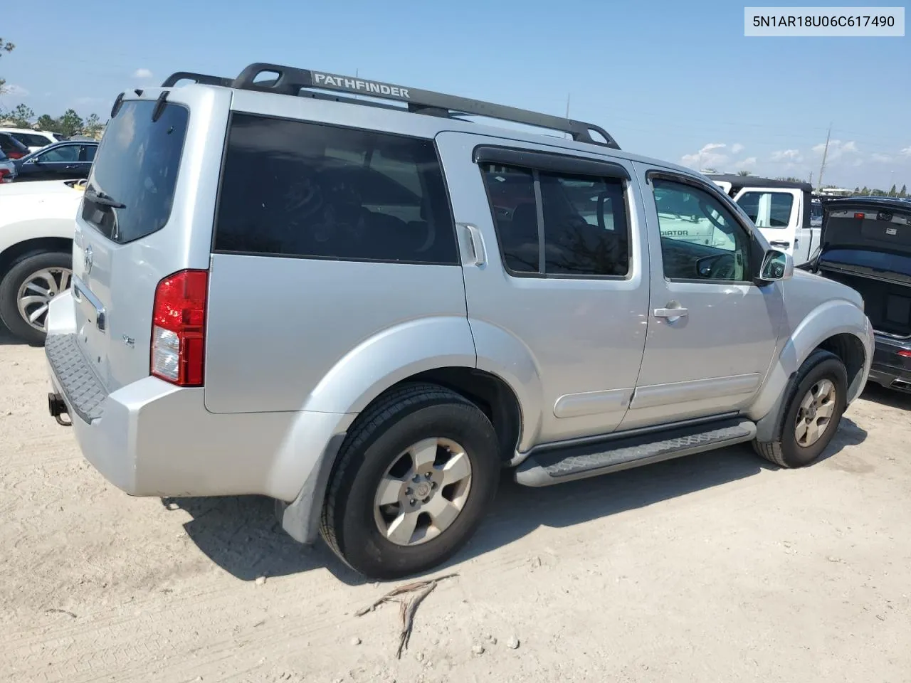 2006 Nissan Pathfinder Le VIN: 5N1AR18U06C617490 Lot: 76411664