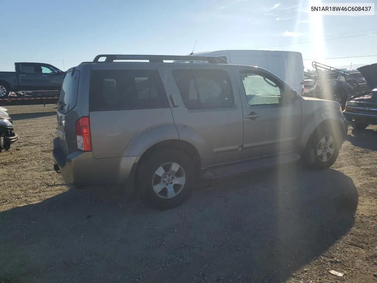 2006 Nissan Pathfinder Le VIN: 5N1AR18W46C608437 Lot: 77695104