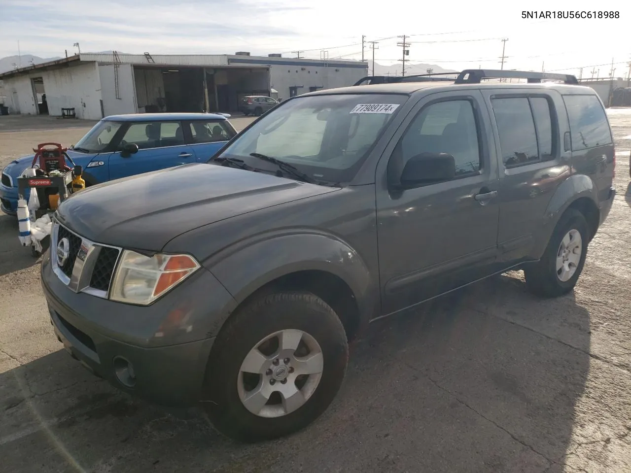 2006 Nissan Pathfinder Le VIN: 5N1AR18U56C618988 Lot: 77989174