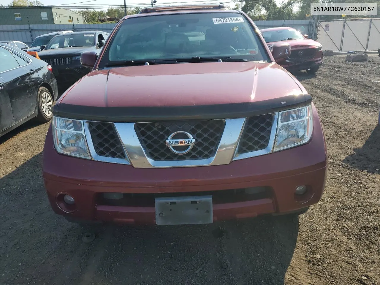 5N1AR18W77C630157 2007 Nissan Pathfinder Le