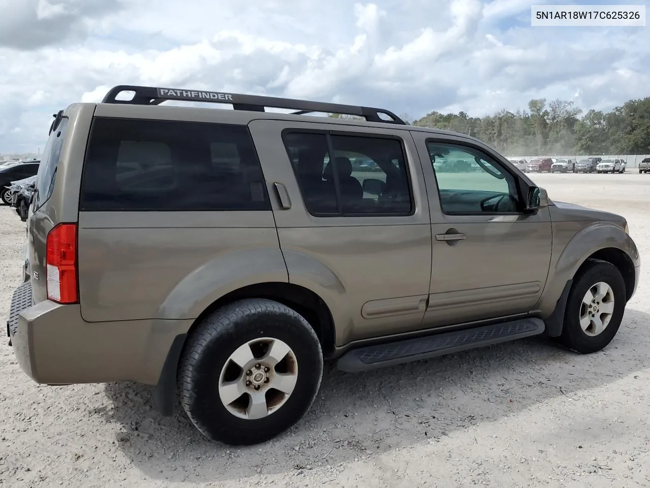 5N1AR18W17C625326 2007 Nissan Pathfinder Le