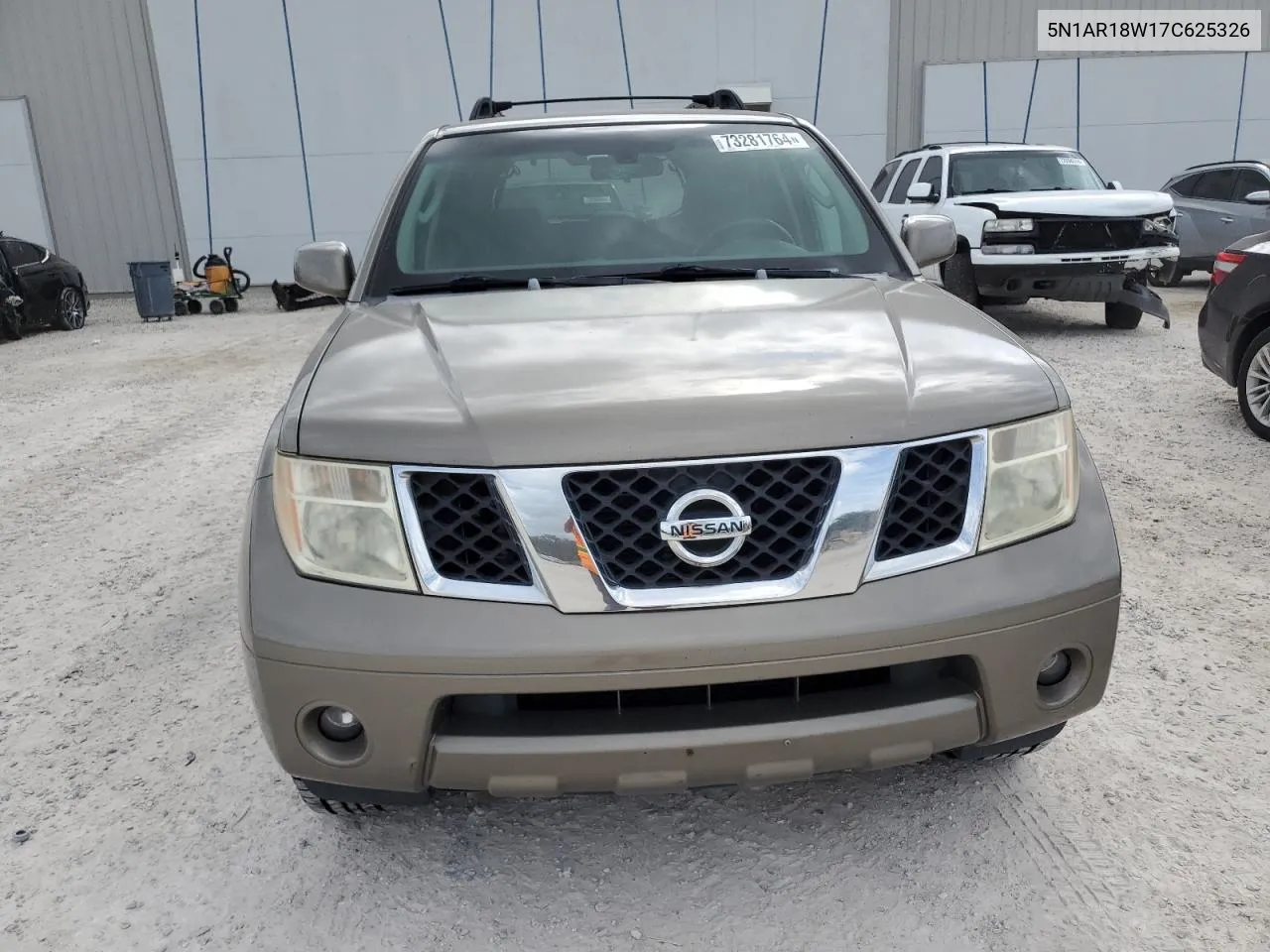 5N1AR18W17C625326 2007 Nissan Pathfinder Le