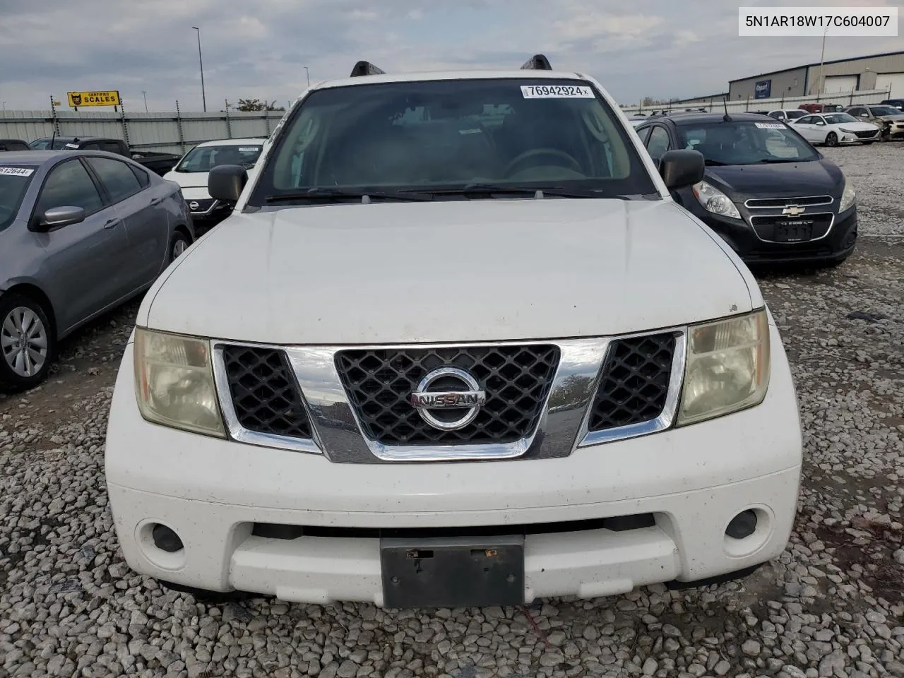 2007 Nissan Pathfinder Le VIN: 5N1AR18W17C604007 Lot: 76942924