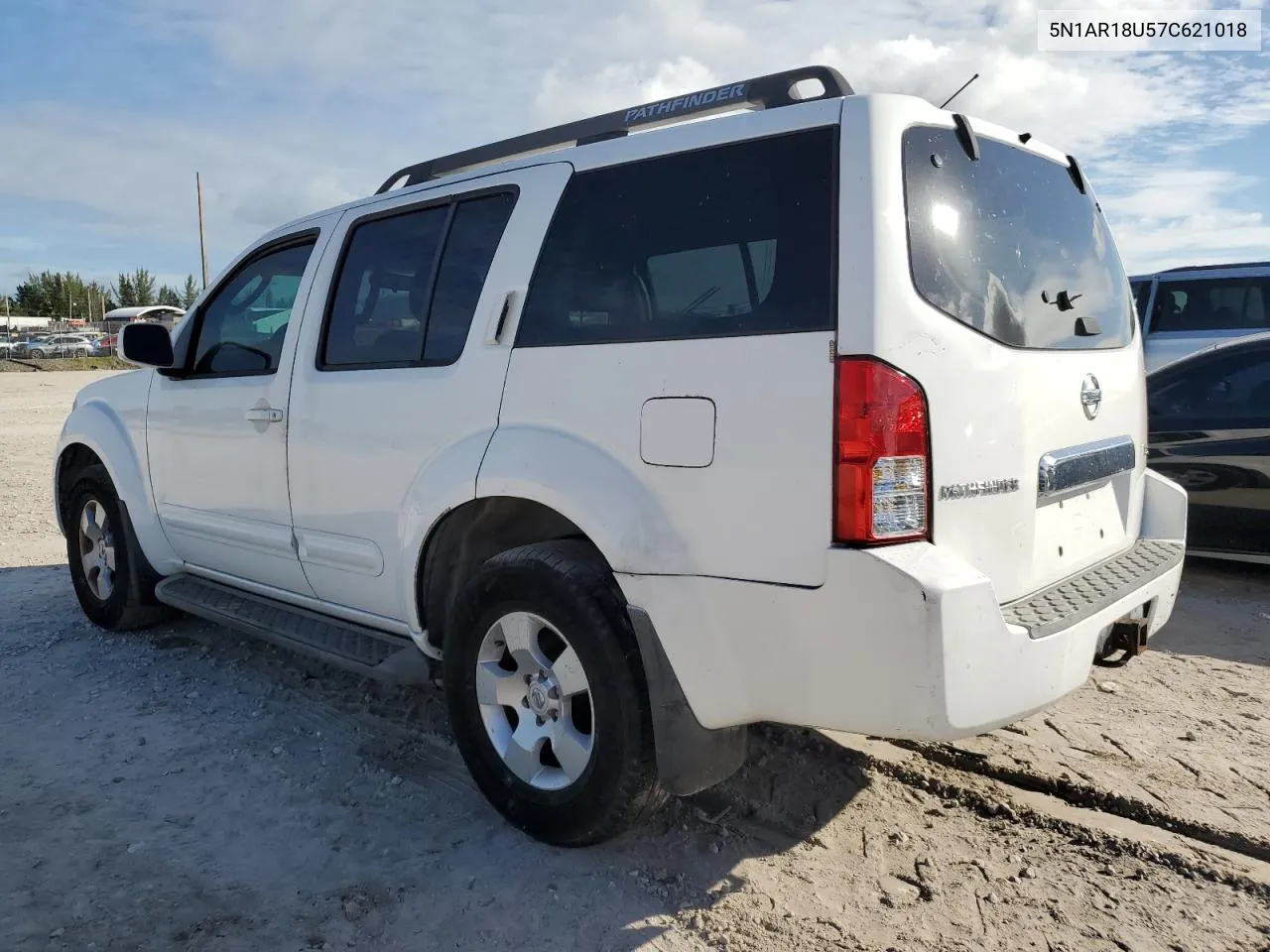 2007 Nissan Pathfinder Le VIN: 5N1AR18U57C621018 Lot: 80492494