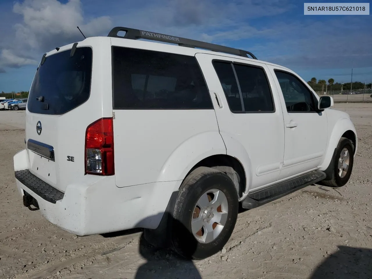 2007 Nissan Pathfinder Le VIN: 5N1AR18U57C621018 Lot: 80492494