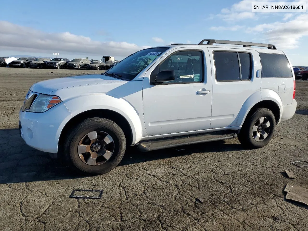 2010 Nissan Pathfinder S VIN: 5N1AR1NN8AC618604 Lot: 72416854