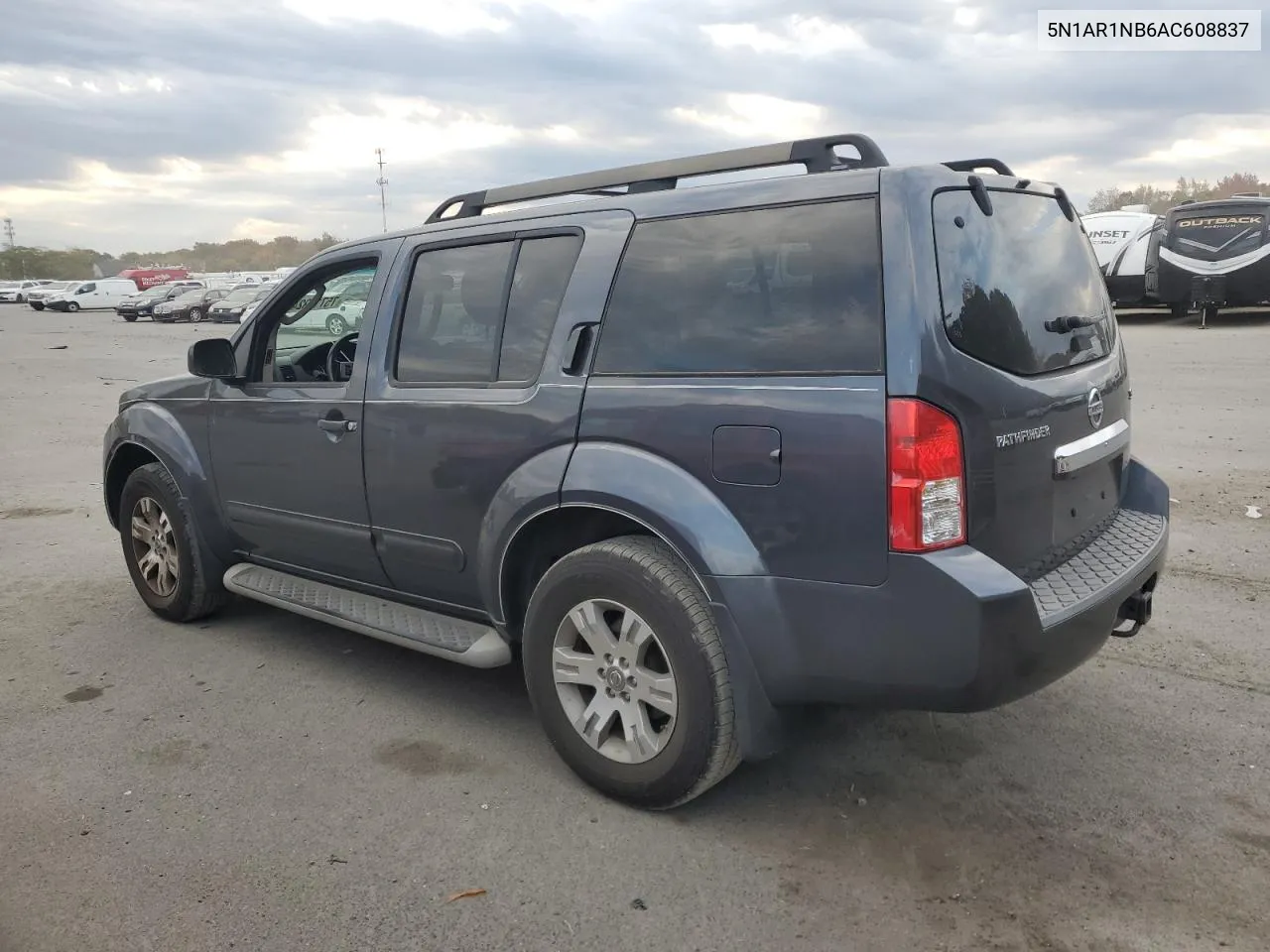 2010 Nissan Pathfinder S VIN: 5N1AR1NB6AC608837 Lot: 75717924