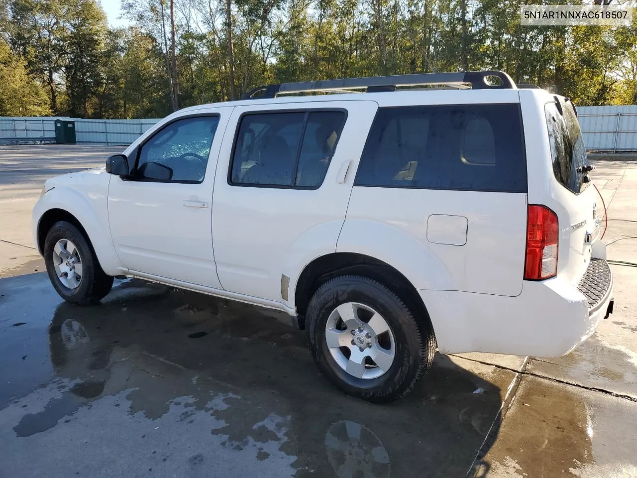 2010 Nissan Pathfinder S VIN: 5N1AR1NNXAC618507 Lot: 75807334