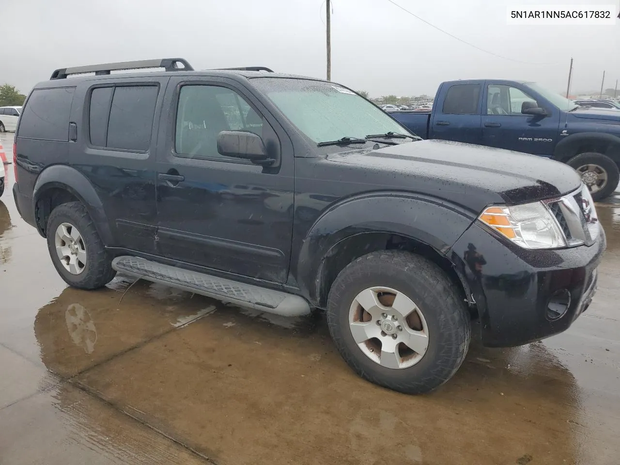 2010 Nissan Pathfinder S VIN: 5N1AR1NN5AC617832 Lot: 80147404