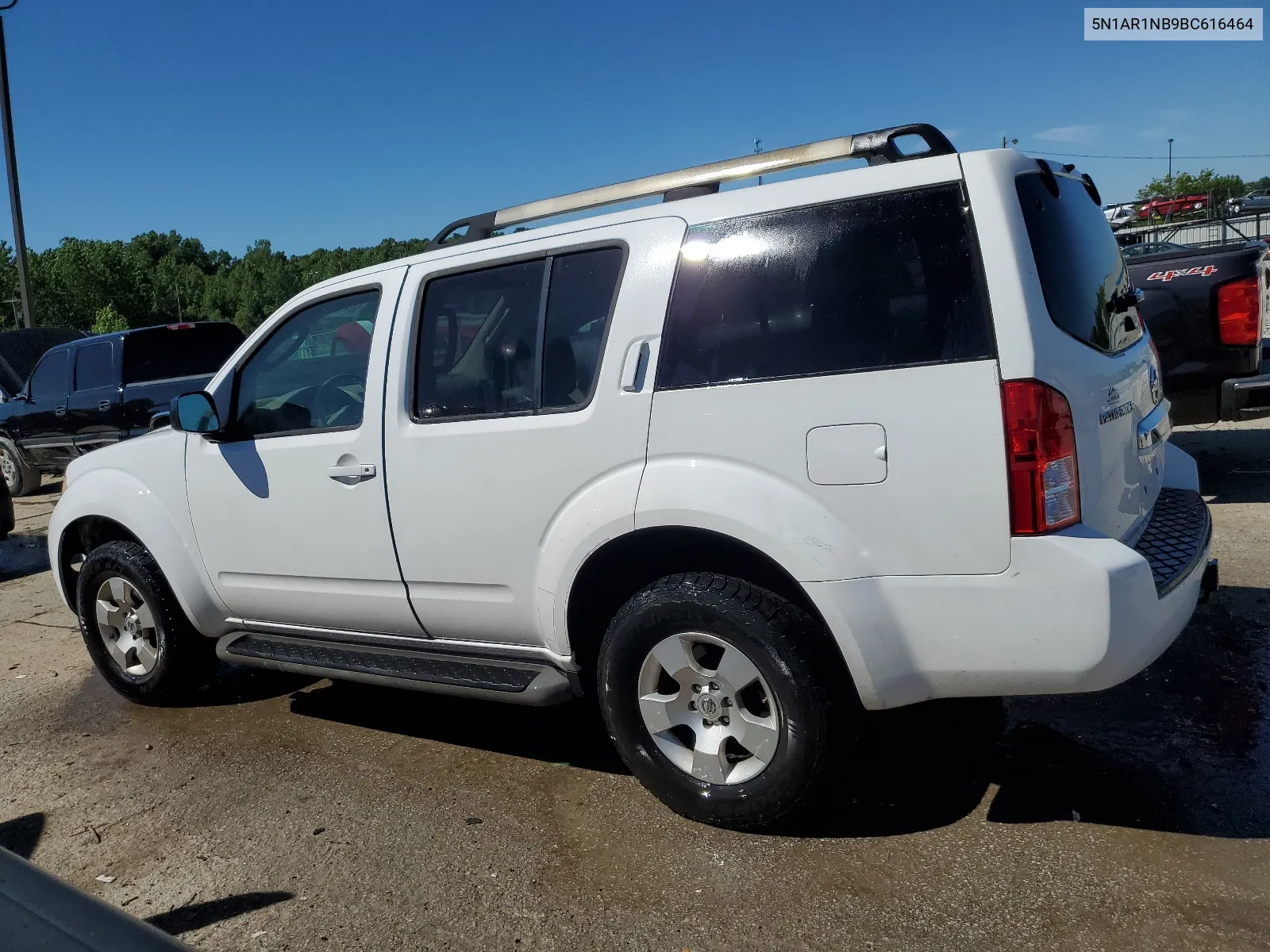 2011 Nissan Pathfinder S VIN: 5N1AR1NB9BC616464 Lot: 60472424