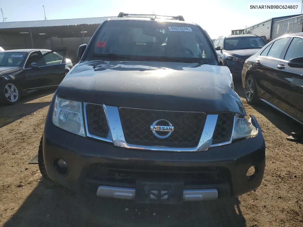 5N1AR1NB9BC624807 2011 Nissan Pathfinder S