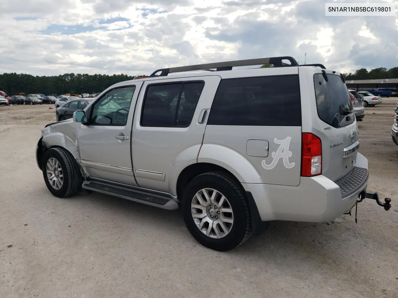 2011 Nissan Pathfinder S VIN: 5N1AR1NB5BC619801 Lot: 71595604