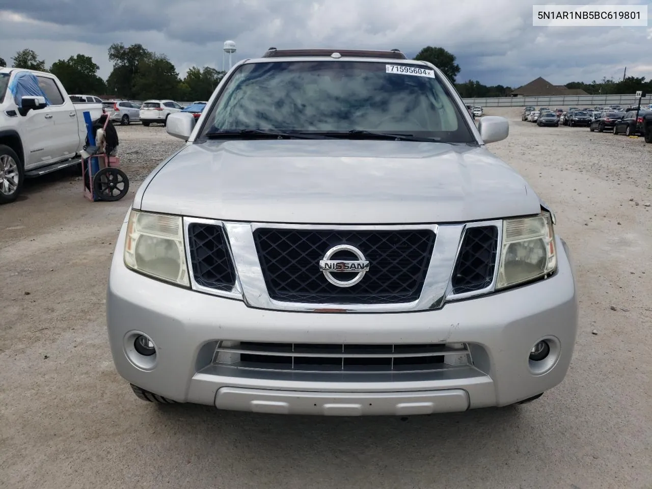 2011 Nissan Pathfinder S VIN: 5N1AR1NB5BC619801 Lot: 71595604