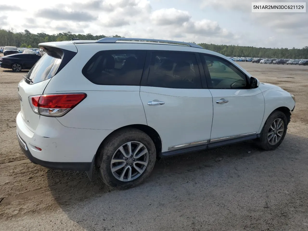 2013 Nissan Pathfinder S VIN: 5N1AR2MN3DC621129 Lot: 60726564