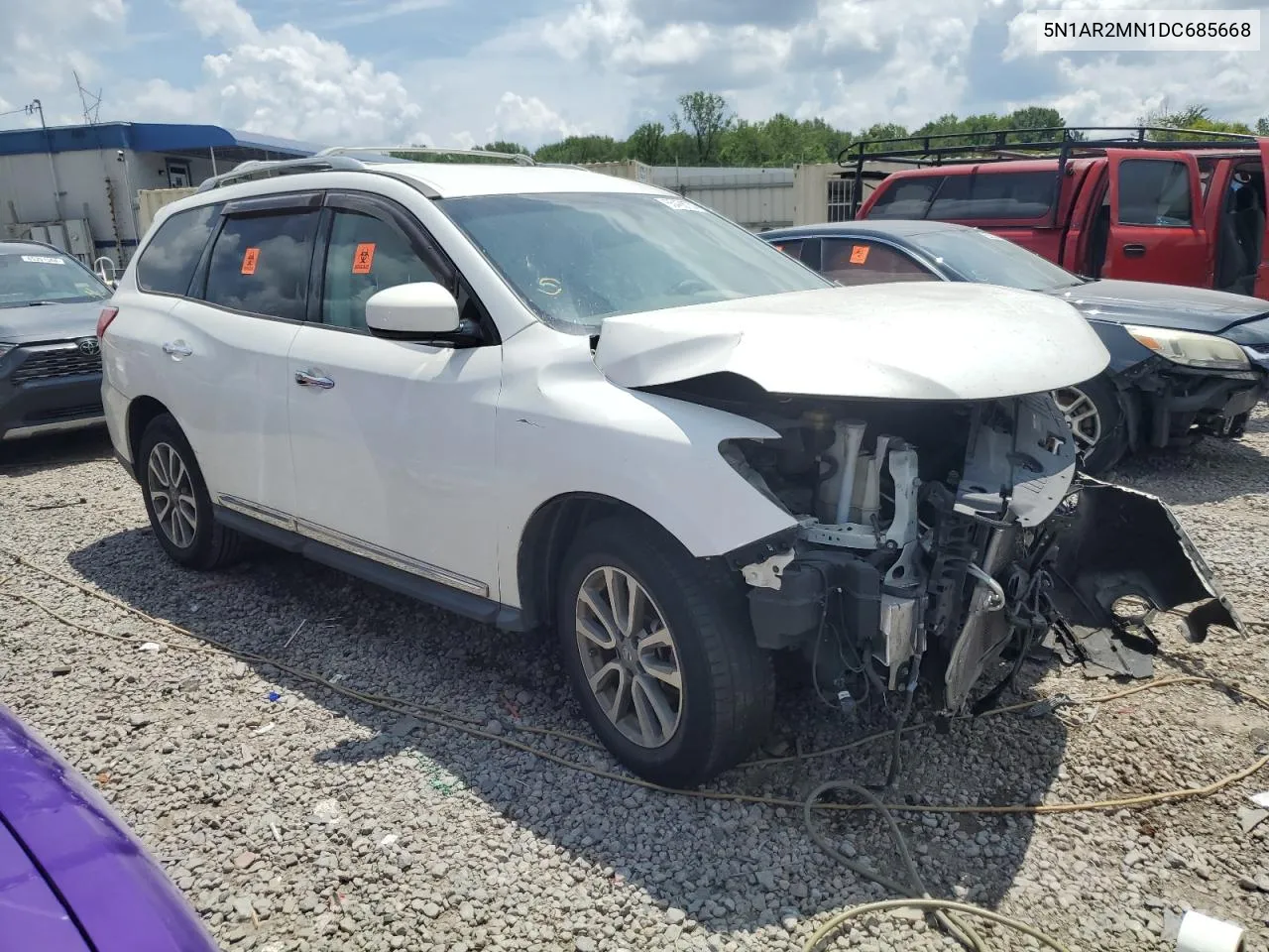 2013 Nissan Pathfinder S VIN: 5N1AR2MN1DC685668 Lot: 65438734