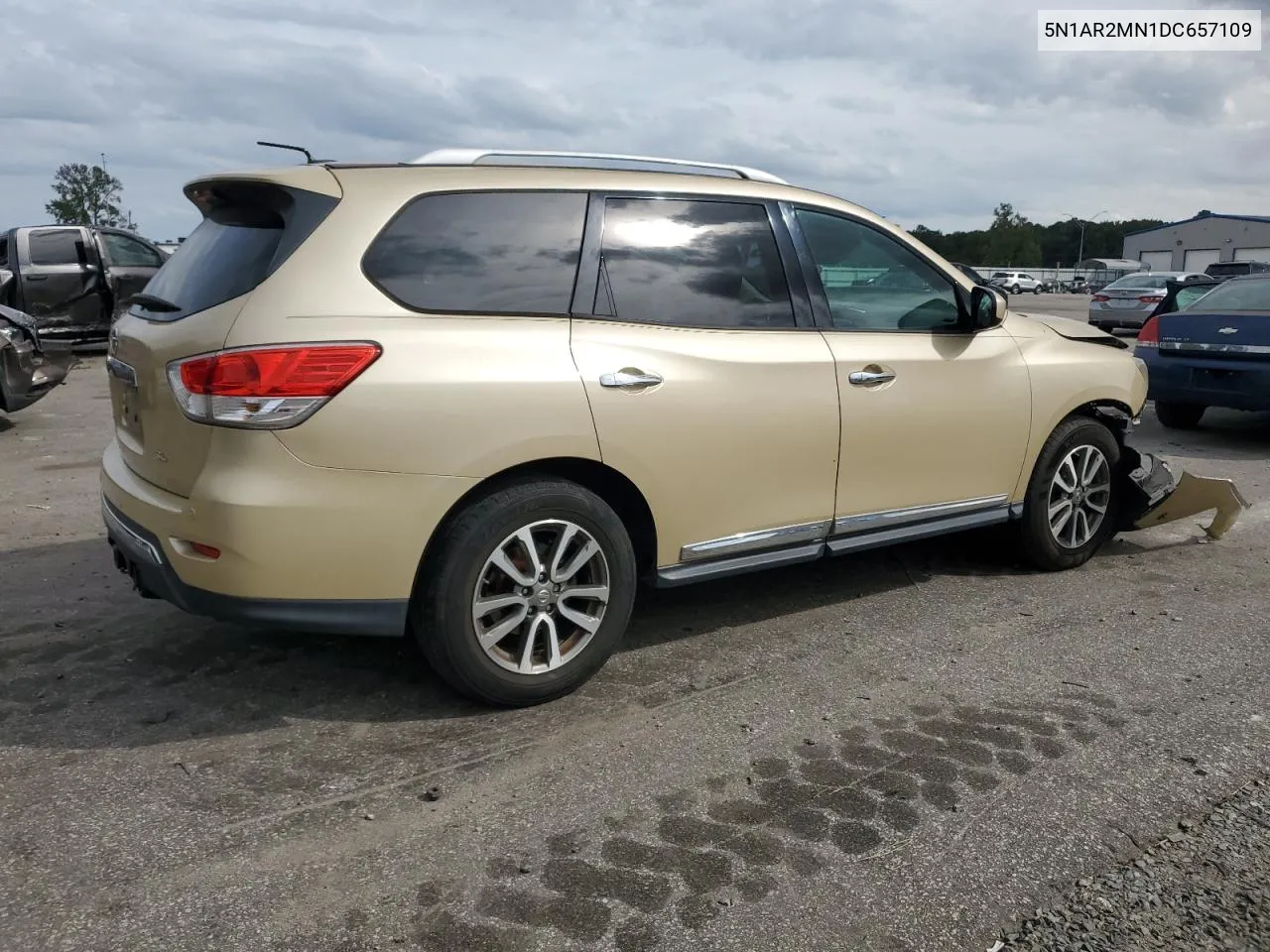 2013 Nissan Pathfinder S VIN: 5N1AR2MN1DC657109 Lot: 70902344