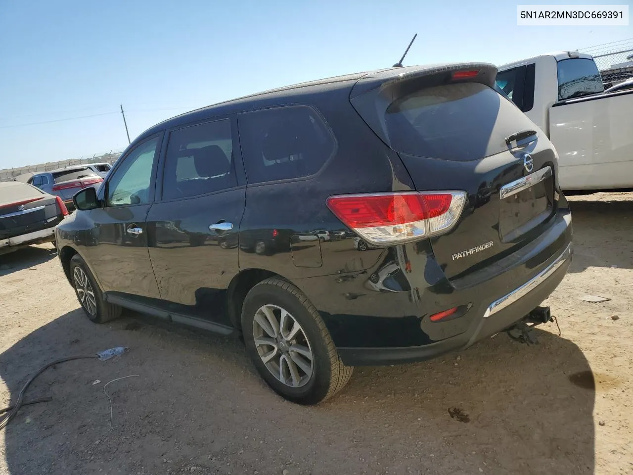 2013 Nissan Pathfinder S VIN: 5N1AR2MN3DC669391 Lot: 73292274