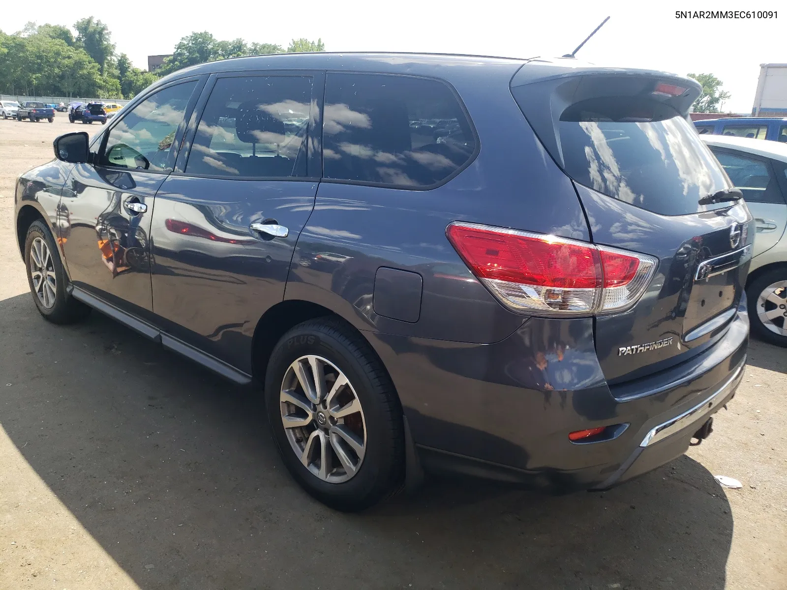 2014 Nissan Pathfinder S VIN: 5N1AR2MM3EC610091 Lot: 63330514