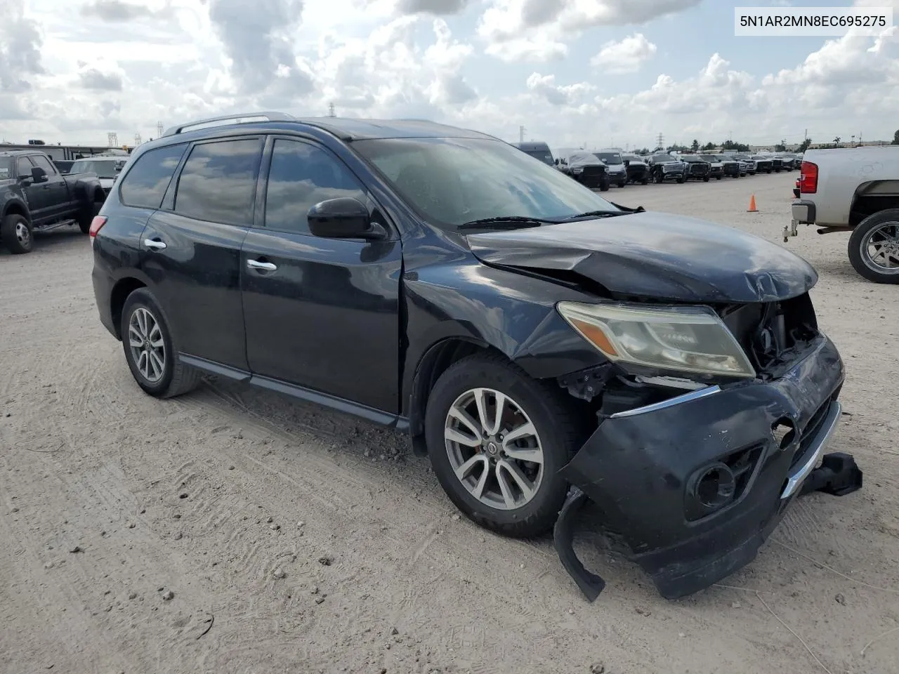 2014 Nissan Pathfinder S VIN: 5N1AR2MN8EC695275 Lot: 65944994