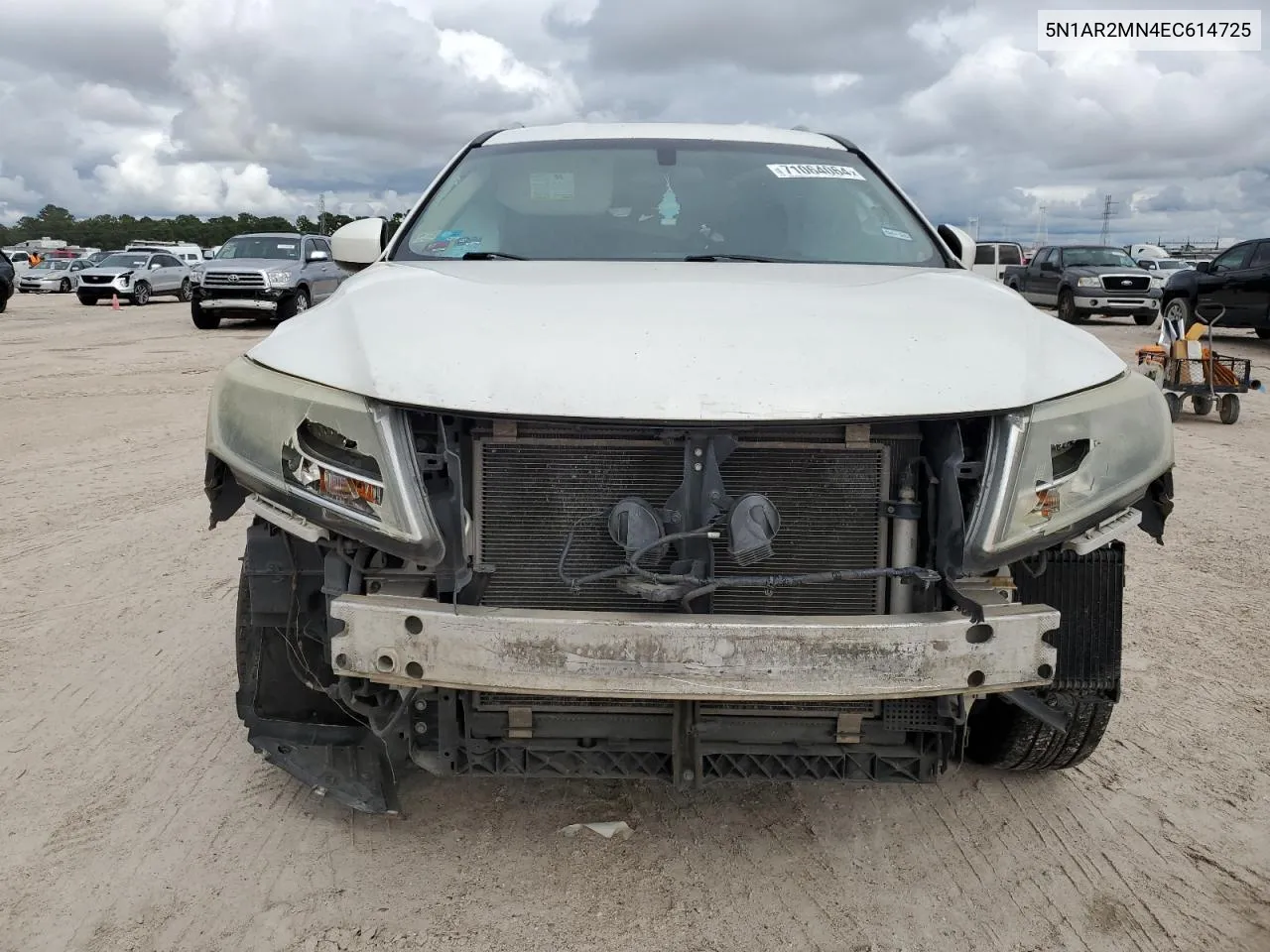 2014 Nissan Pathfinder S VIN: 5N1AR2MN4EC614725 Lot: 71064064