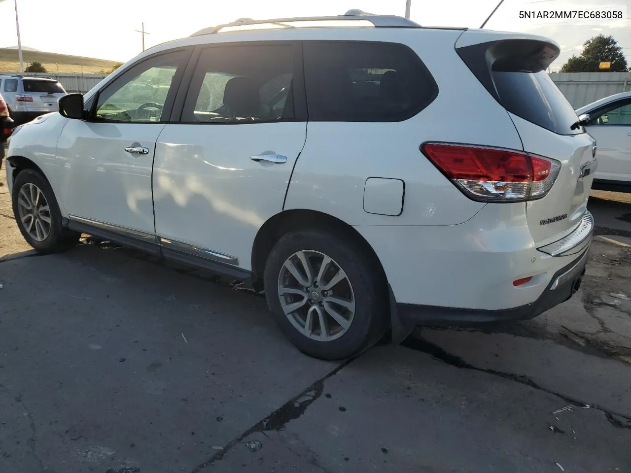 2014 Nissan Pathfinder S VIN: 5N1AR2MM7EC683058 Lot: 73375474