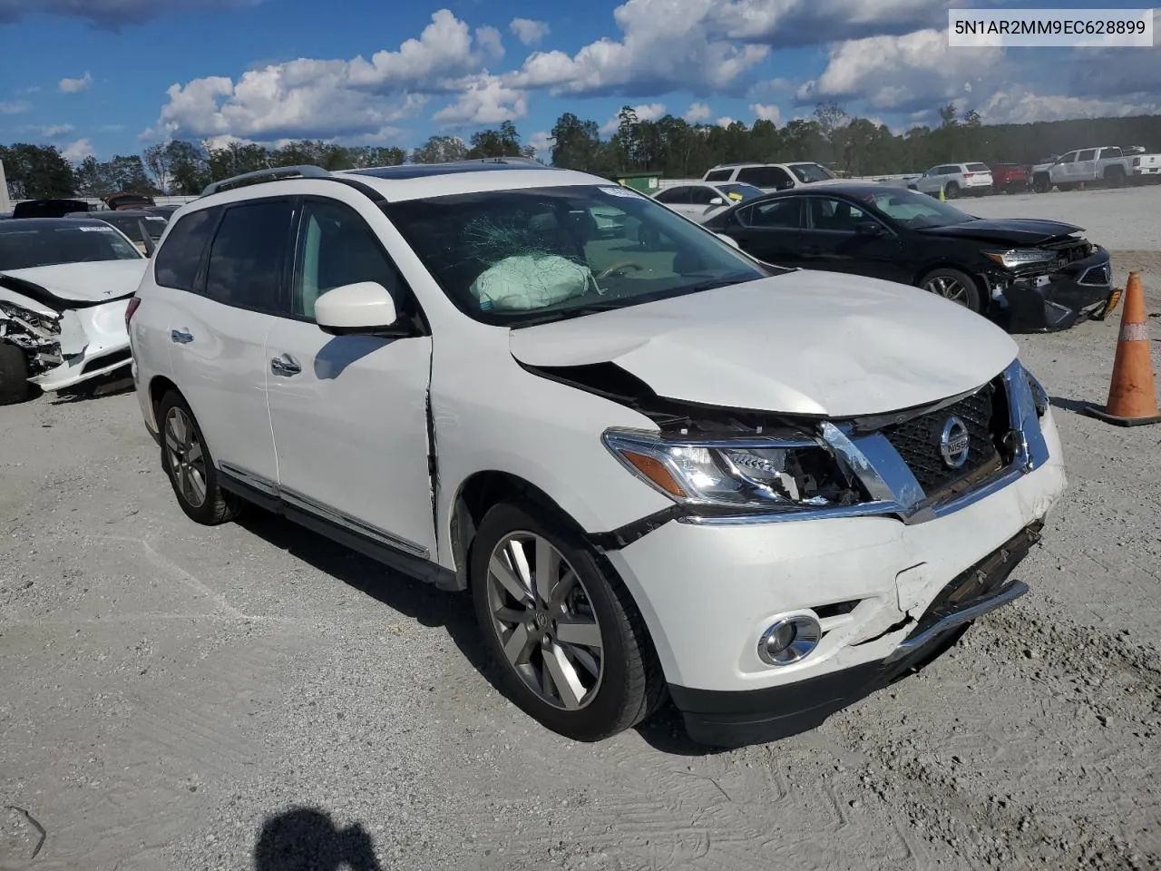 2014 Nissan Pathfinder S VIN: 5N1AR2MM9EC628899 Lot: 74252334