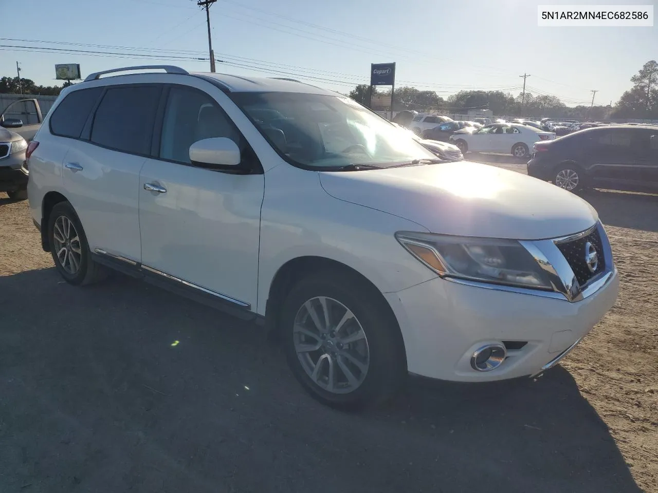 2014 Nissan Pathfinder S VIN: 5N1AR2MN4EC682586 Lot: 75958424