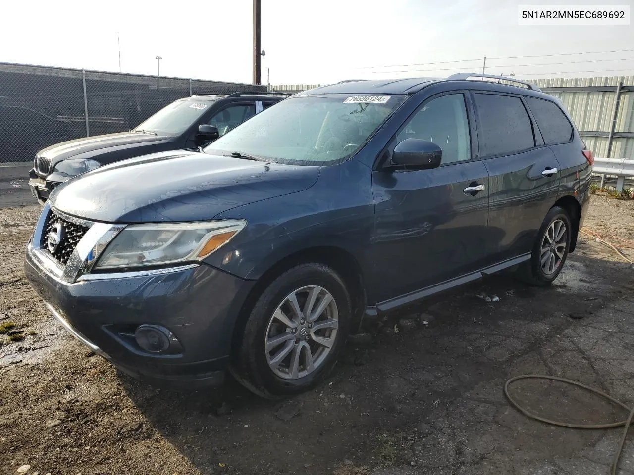 2014 Nissan Pathfinder S VIN: 5N1AR2MN5EC689692 Lot: 76595124