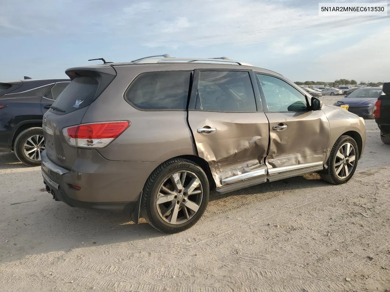 2014 Nissan Pathfinder S VIN: 5N1AR2MN6EC613530 Lot: 76977674