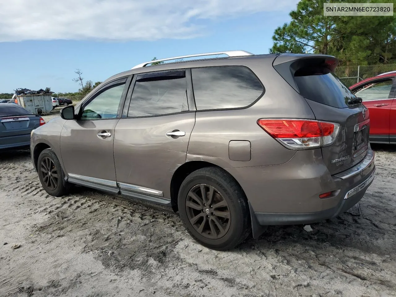 2014 Nissan Pathfinder S VIN: 5N1AR2MN6EC723820 Lot: 77555874