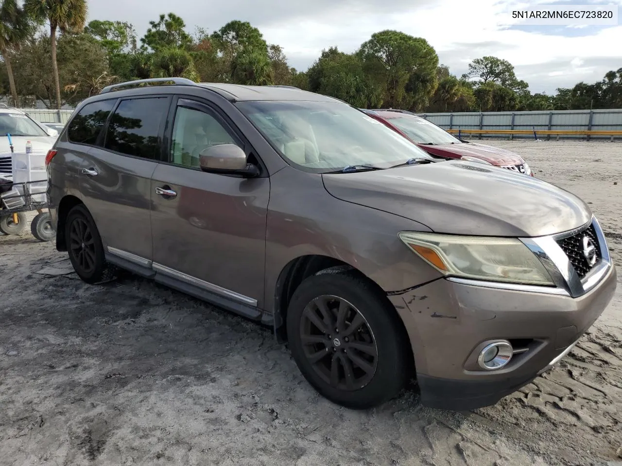 2014 Nissan Pathfinder S VIN: 5N1AR2MN6EC723820 Lot: 77555874