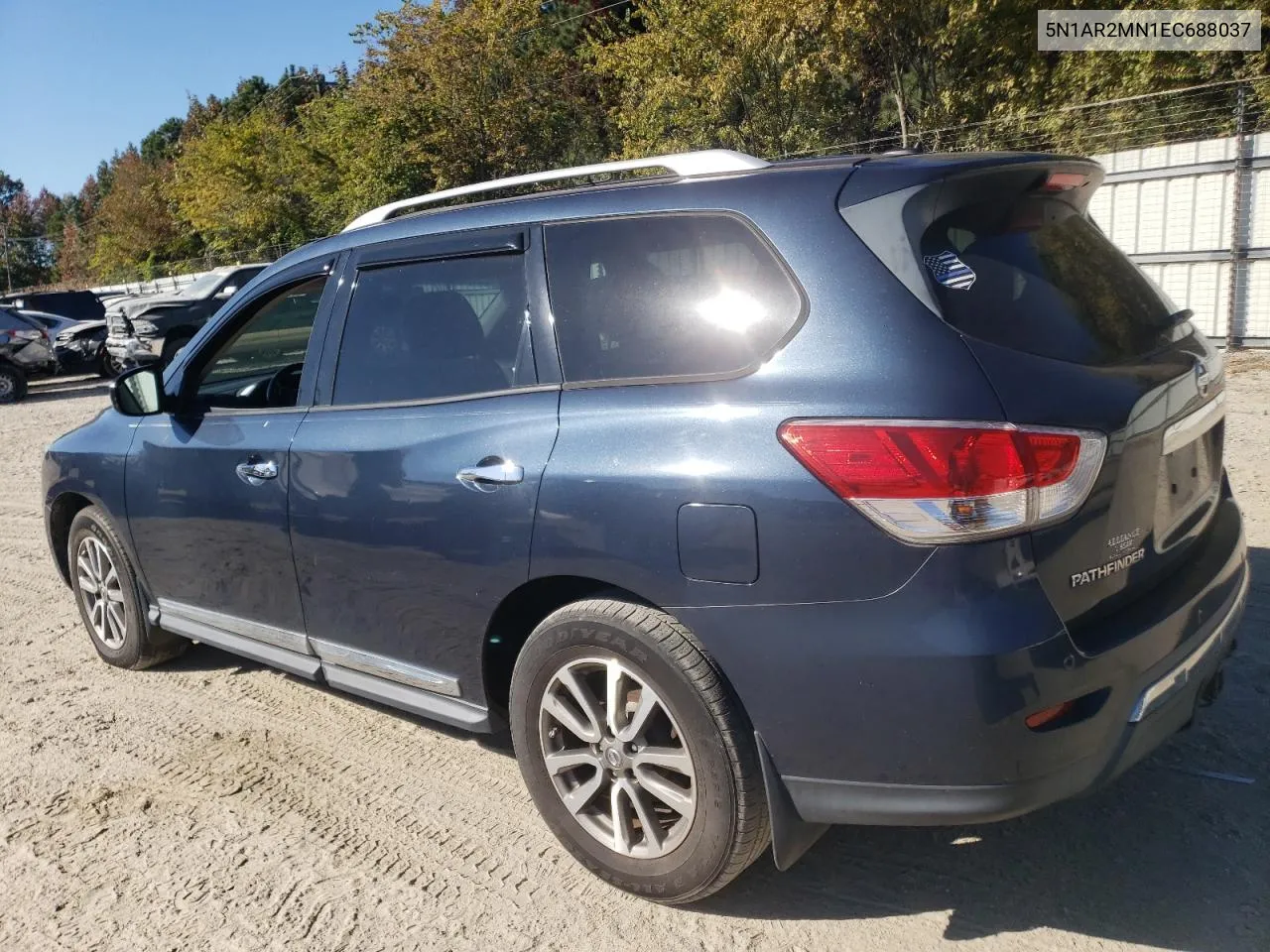 2014 Nissan Pathfinder S VIN: 5N1AR2MN1EC688037 Lot: 77798674