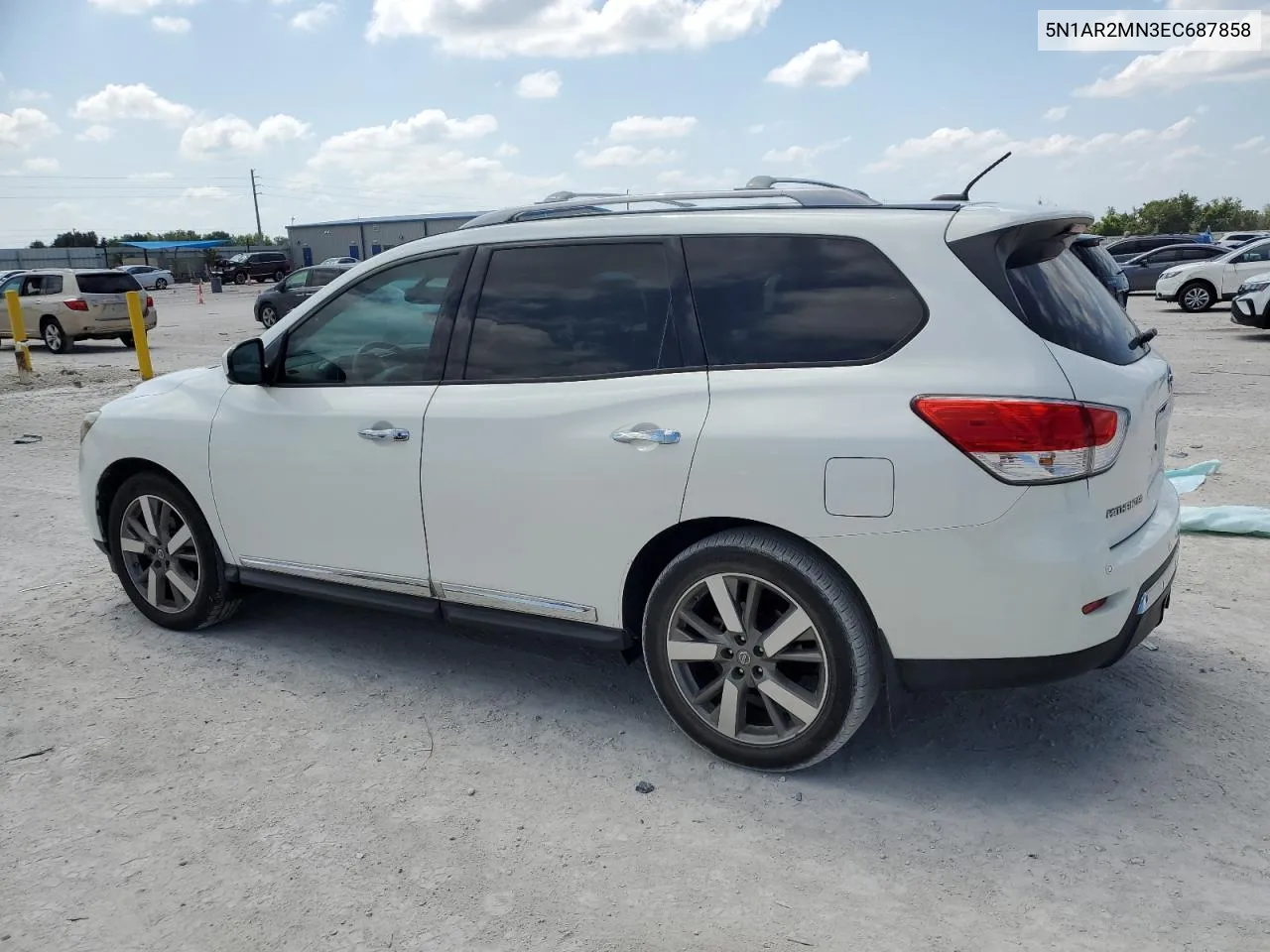 2014 Nissan Pathfinder S VIN: 5N1AR2MN3EC687858 Lot: 77900074