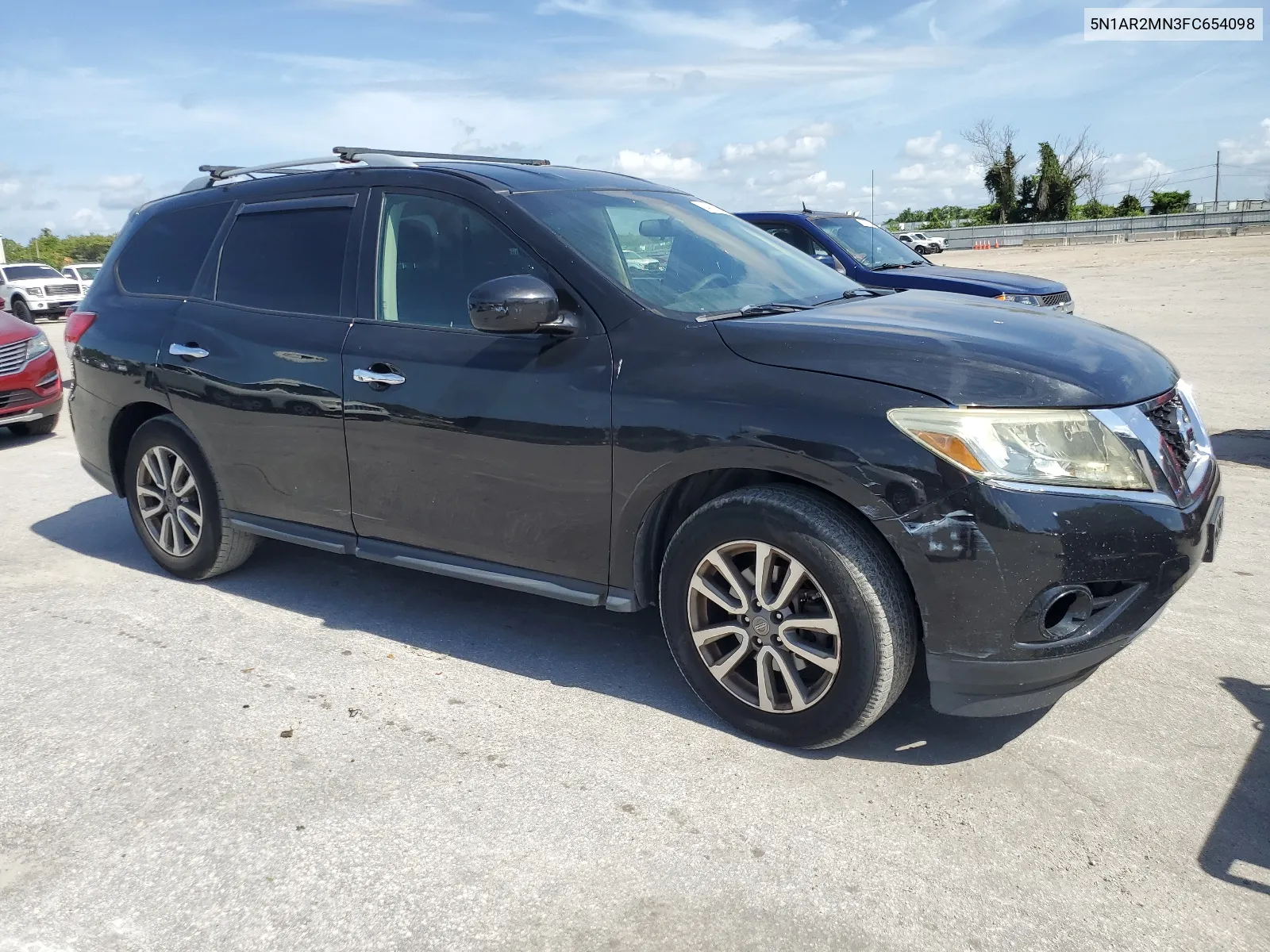 2015 Nissan Pathfinder S VIN: 5N1AR2MN3FC654098 Lot: 64233704