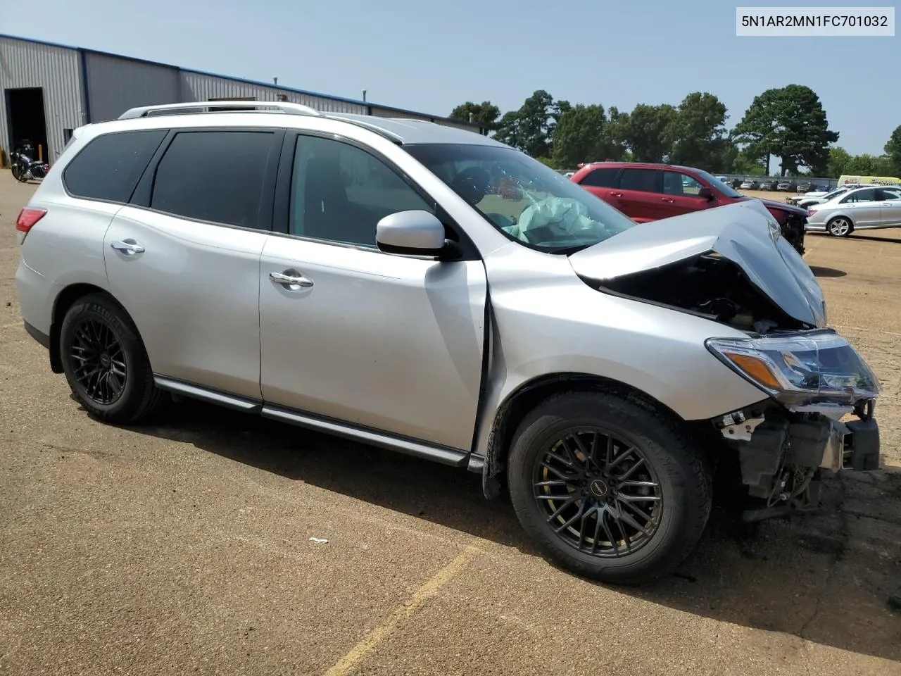 2015 Nissan Pathfinder S VIN: 5N1AR2MN1FC701032 Lot: 65882294